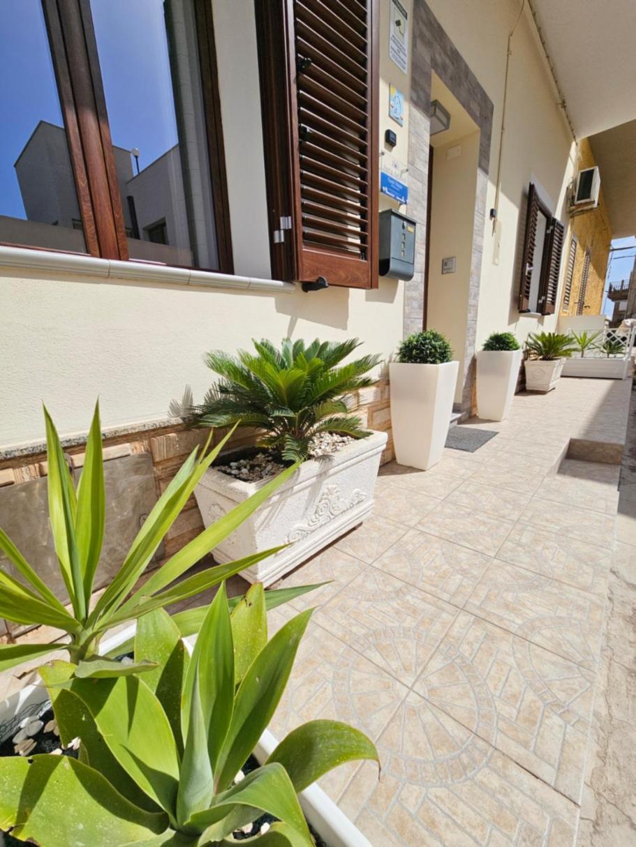 Perla Del Sud - Guest House Лампедуза Екстер'єр фото